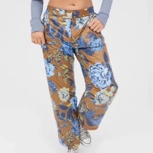 Offline by Aerie Chillside Floral Puffer Ski Pants Blue Brown Size Medium NWT